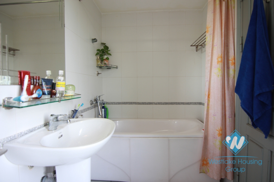 Spacious villa with 500 sqm living space for rent in Tay Ho, Hanoi